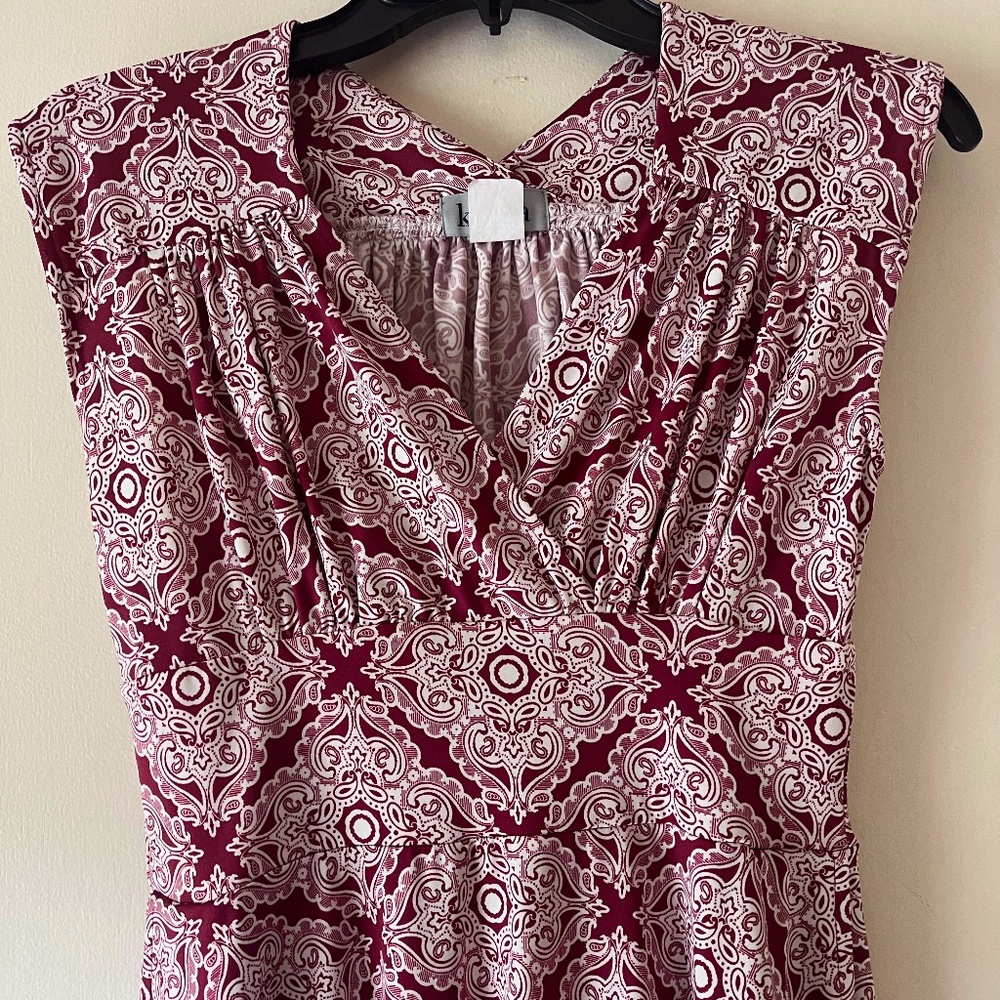 Karina XS Size 2-4 Nora Knee-Length Dress with Pockets